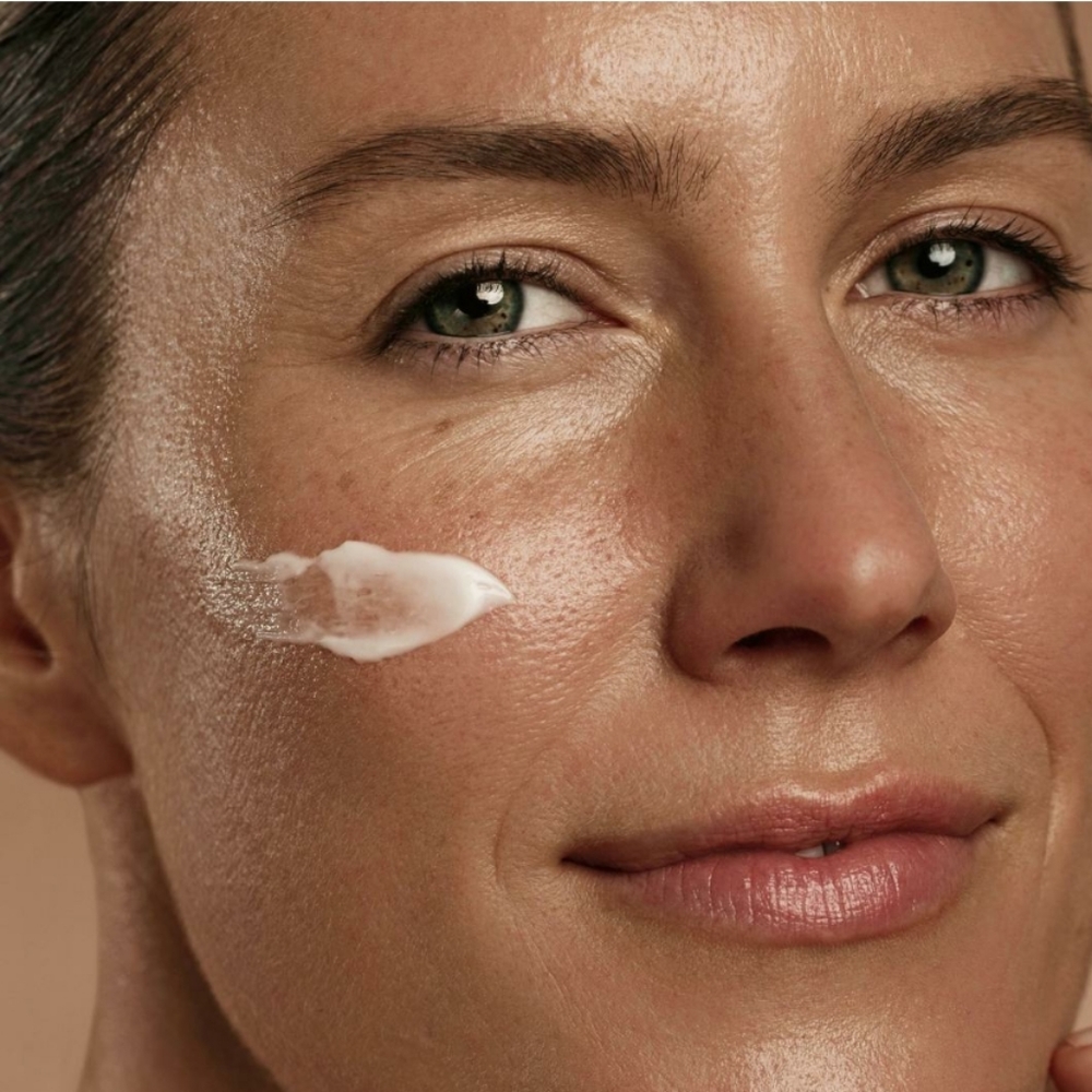 DIME DEWY DAY CREAM ROSEHIP + TREMELLA - Picture 3 of 10